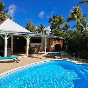  Hébergement de vacances La Flamboyante
